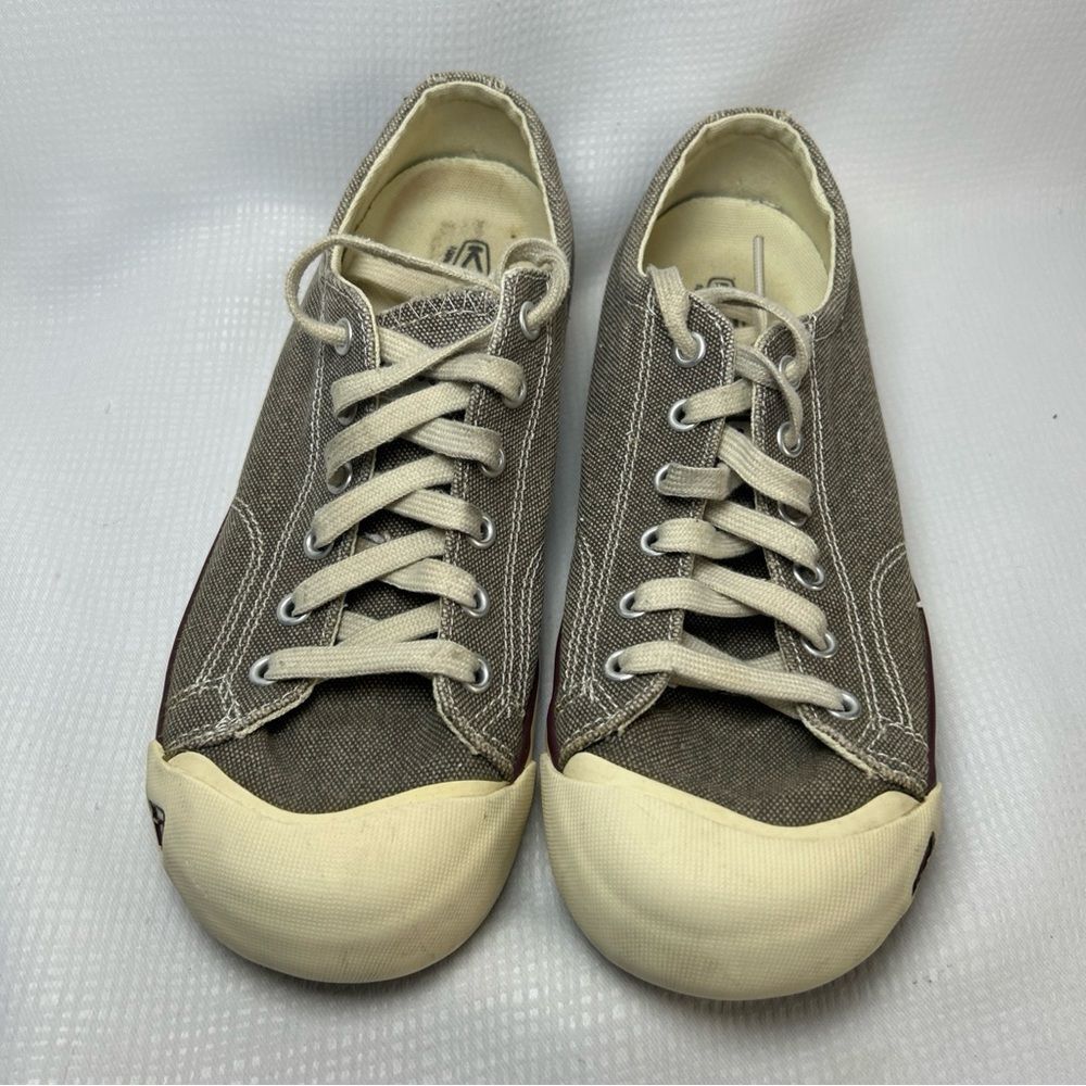 Keen Women's Low-Top Canvas Sneakers in Brown and Cream